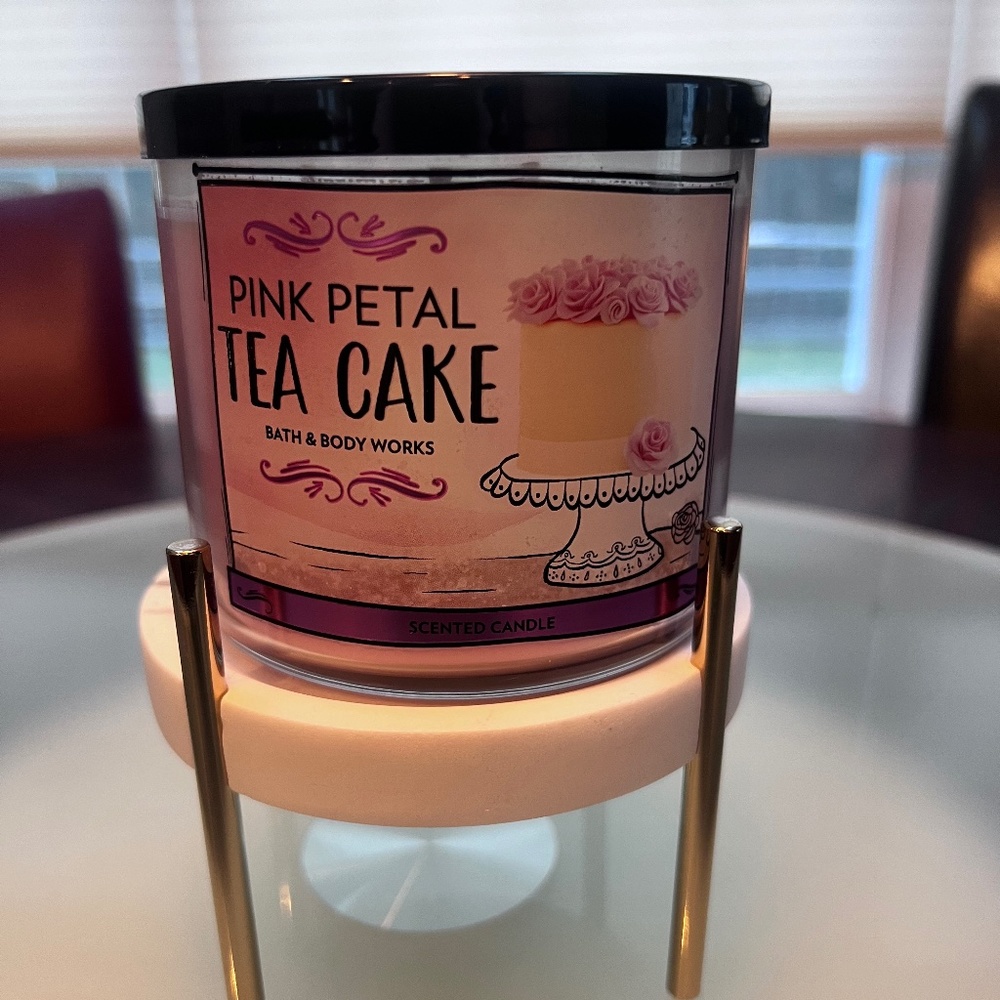 Bath & Body Works Pink Petal Tea Cake Retired 3 Wick Candle NWT